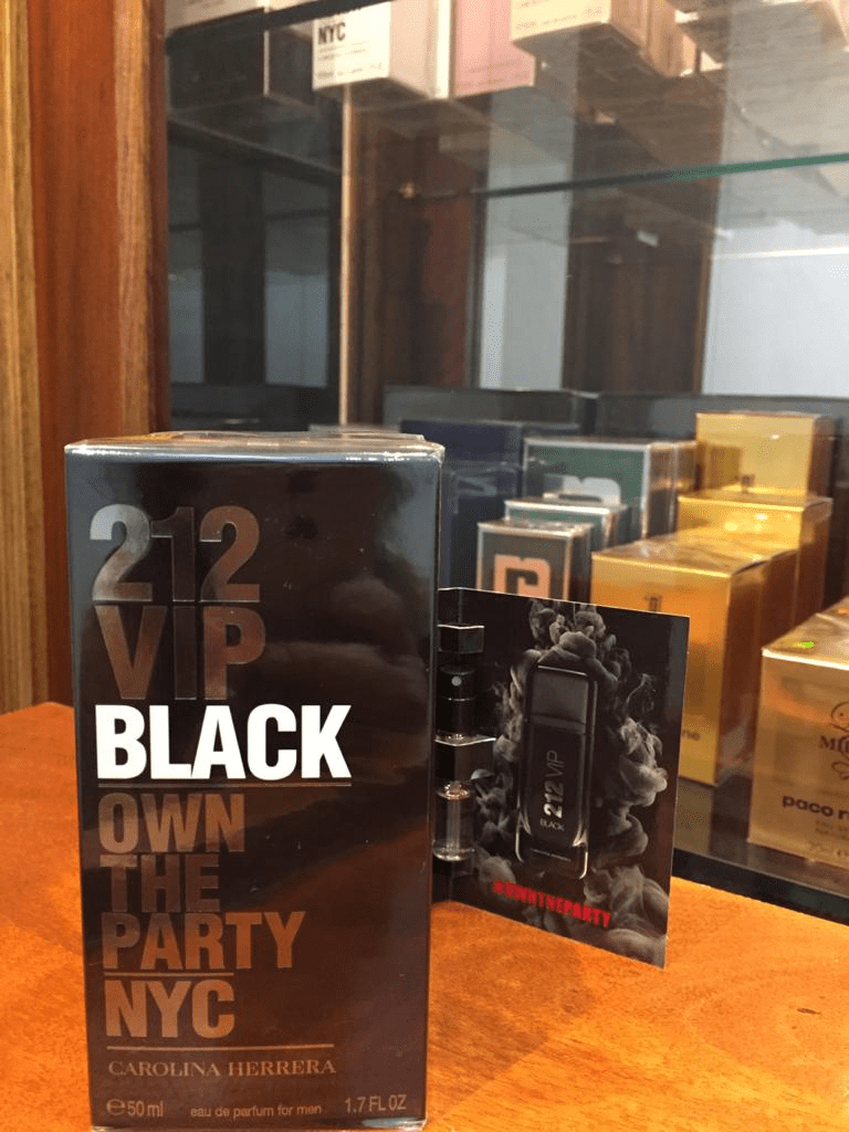 212 vip black carolina herrera masculino avaliações