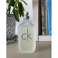 CK ONE - Perfume Unisex -  Eau de Toilette - Calvin Klein - Disponível 50 ML - 100 ML - 200 ML